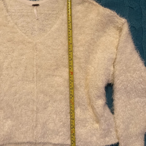 Free People sweater, so soft! Size M - Picture 3 of 5
